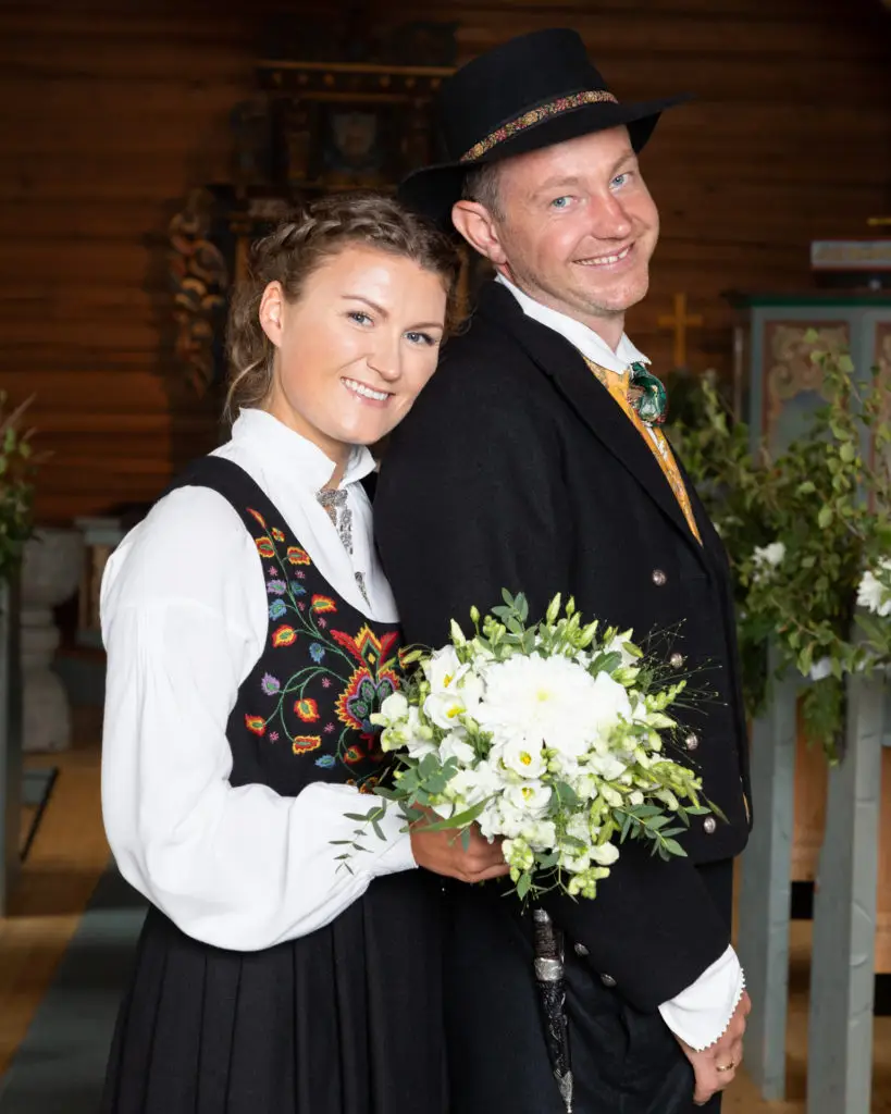 Portrett inne i kirken
