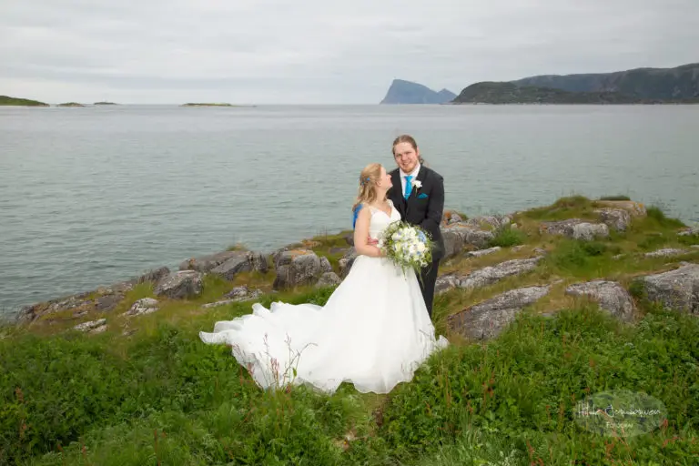 Augusta og Anders ønsket grønt og vann på sine bryllupsbilder