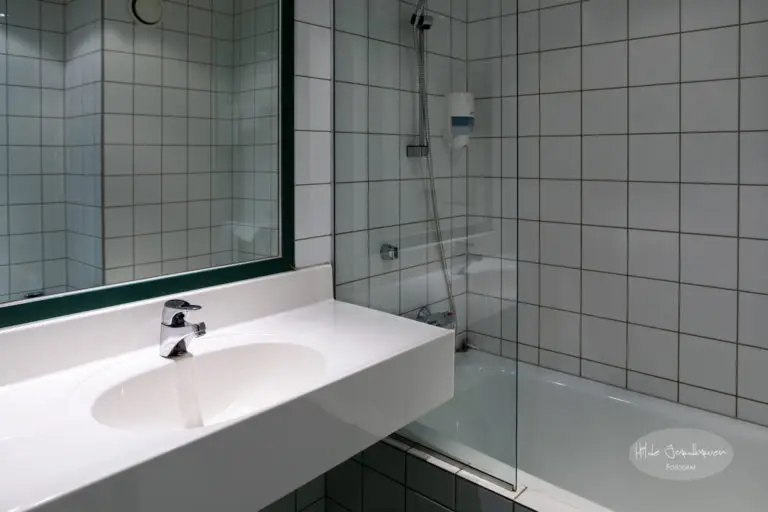 Badene er også litt forskjellige - noen har badekar